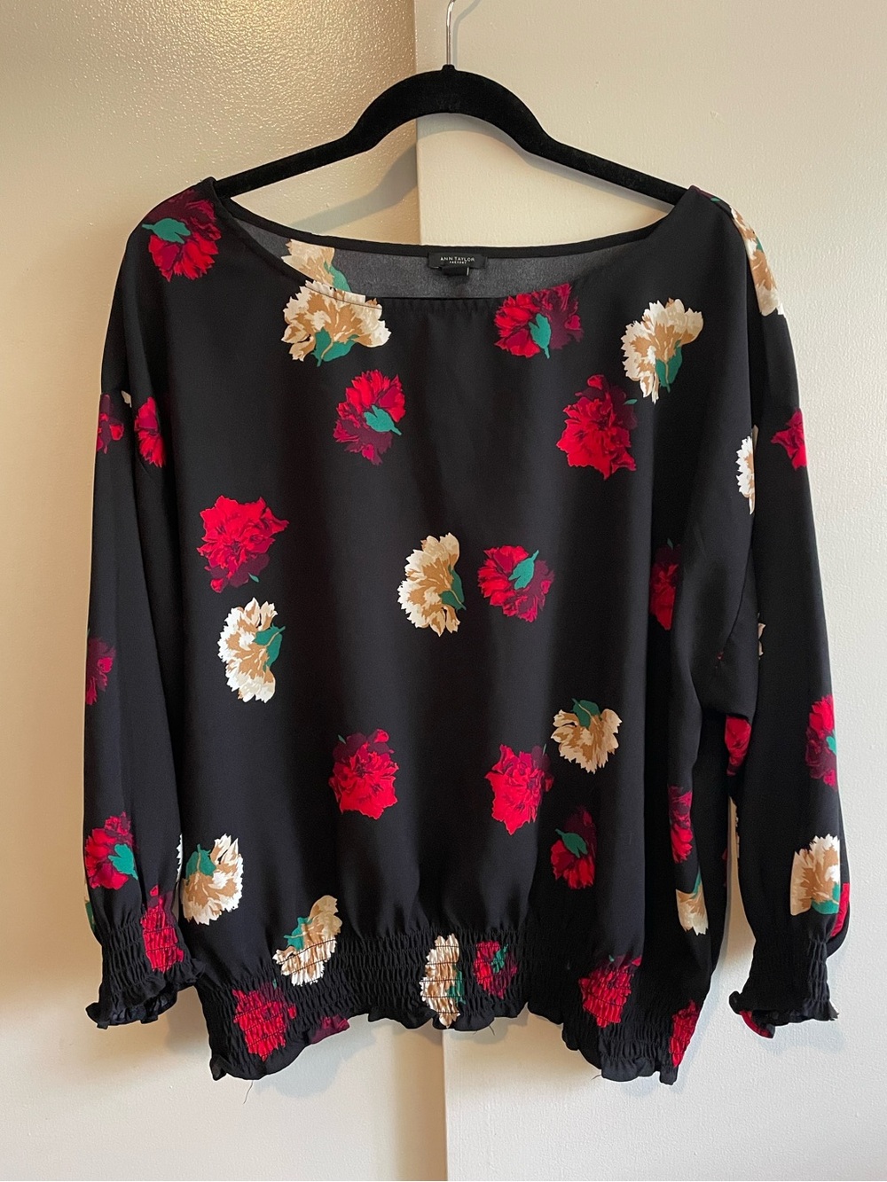Ann Taylor Floral Smocked Hem Blouse XL Black Red Romantic Cottagecore Boat neck